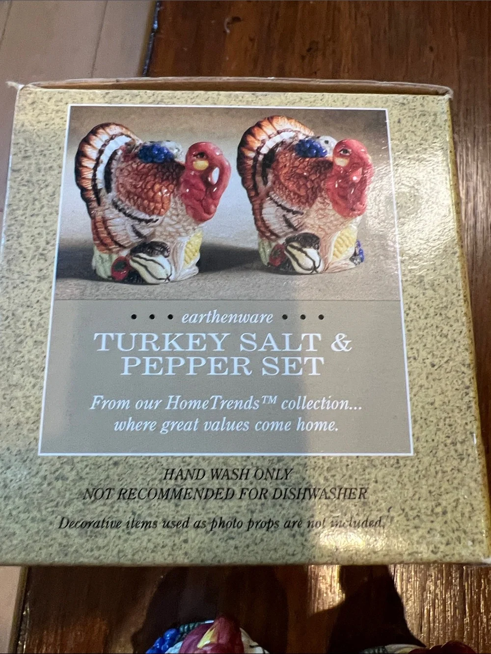 Ceramic Turkey Salt and Pepper Shaker Set - Brown and Red